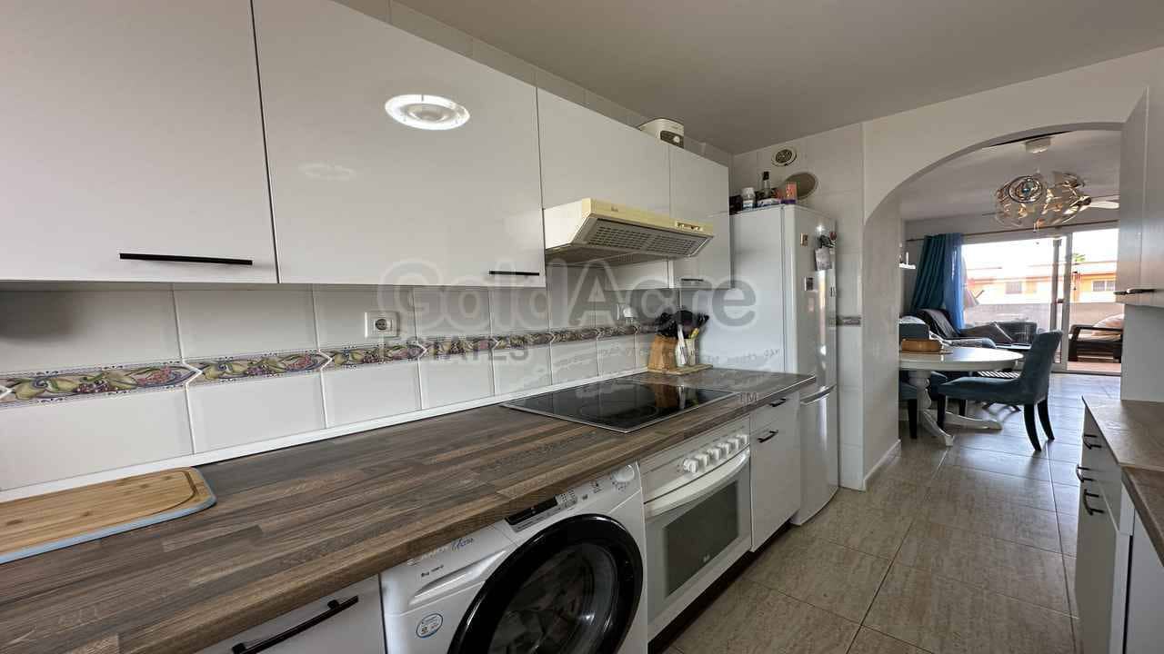 2 soveværelse Penthouse til salg i Parque Holandes med swimmingpool - € 140.000 (Ref: 9108499)