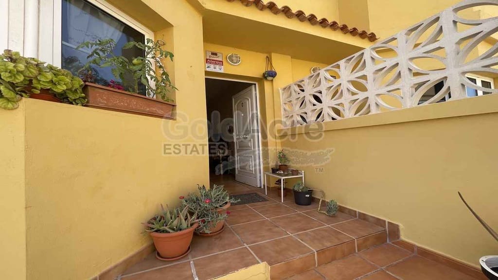 Apartamento de 3 habitaciones en Costa de Antigua en venta con piscina - 189.000 € (Ref: 9110719)