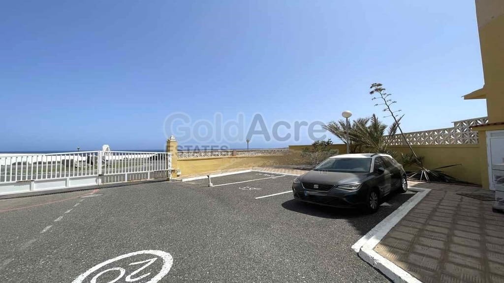 Apartamento de 3 habitaciones en Costa de Antigua en venta con piscina - 189.000 € (Ref: 9110719)