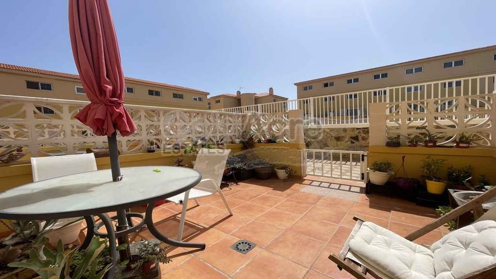 Apartamento de 3 habitaciones en Costa de Antigua en venta con piscina - 189.000 € (Ref: 9110719)