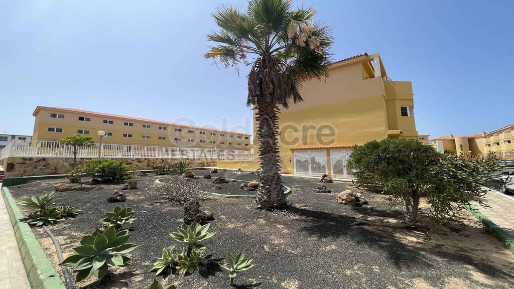 Apartamento de 3 habitaciones en Costa de Antigua en venta con piscina - 189.000 € (Ref: 9110719)