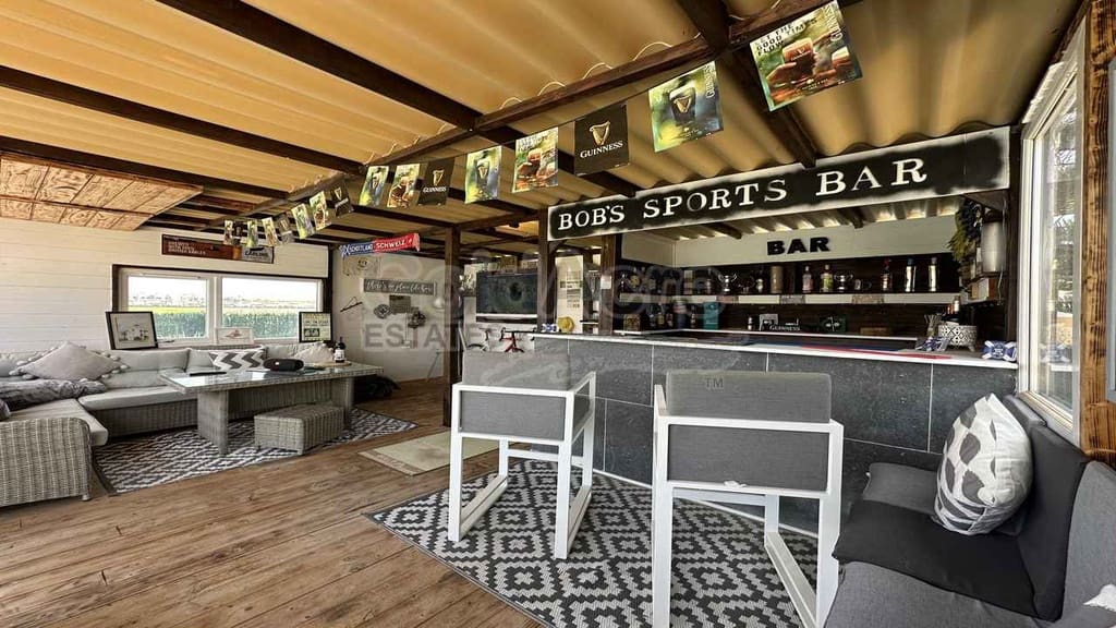 3 slaapkamer Villa te koop in Caleta de Fuste met zwembad - € 650.000 (Ref: 9113957)