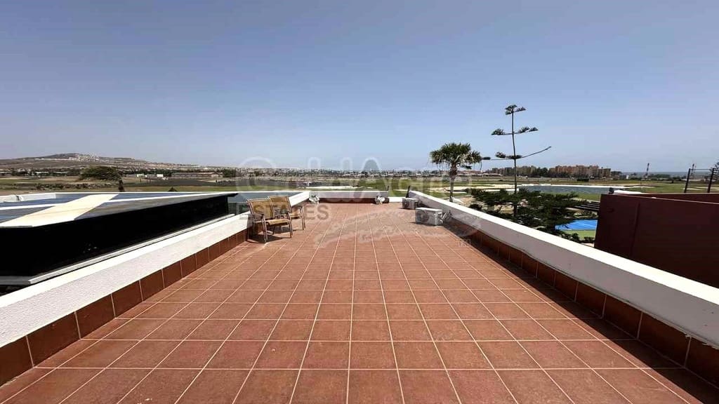 3 slaapkamer Villa te koop in Caleta de Fuste met zwembad - € 650.000 (Ref: 9113957)