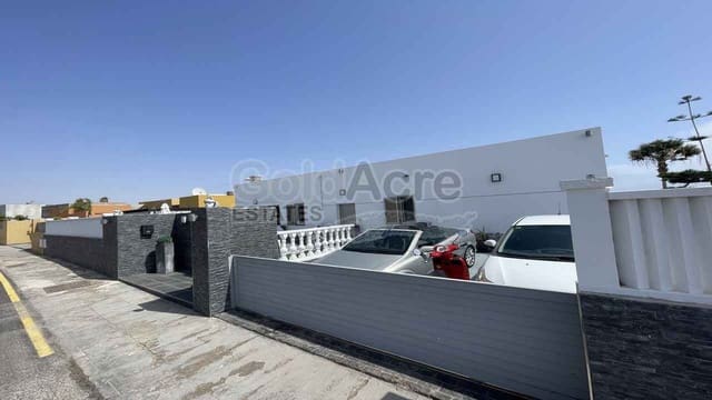 3 Zimmer Villa zu verkaufen in Caleta de Fuste, Antigua mit Pool Garage - 650.000 € (Ref: 9113957)