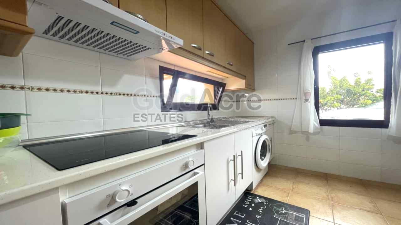 3 soveværelse Villa til salg i La Oliva med swimmingpool - € 325.000 (Ref: 9114504)