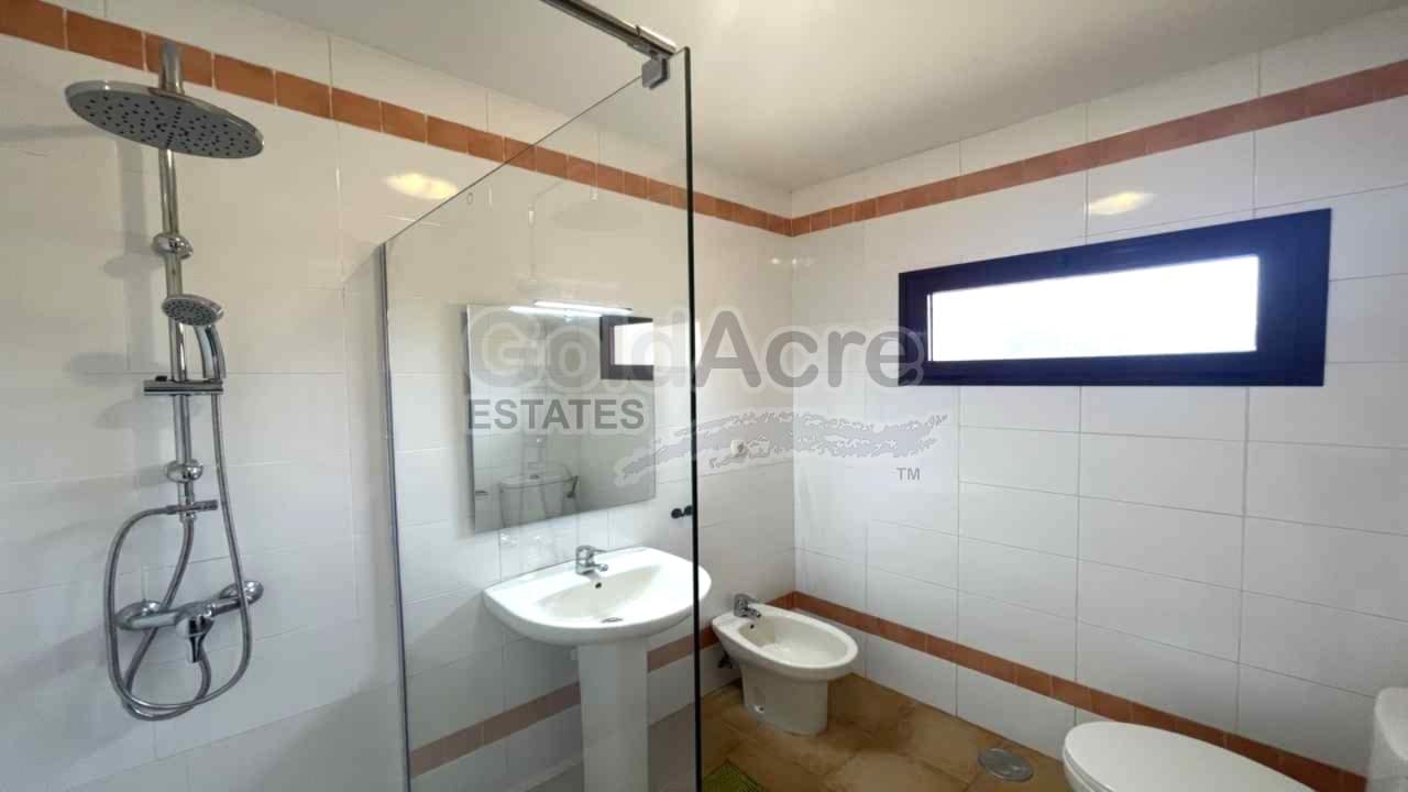 3 soveværelse Villa til salg i La Oliva med swimmingpool - € 325.000 (Ref: 9114504)