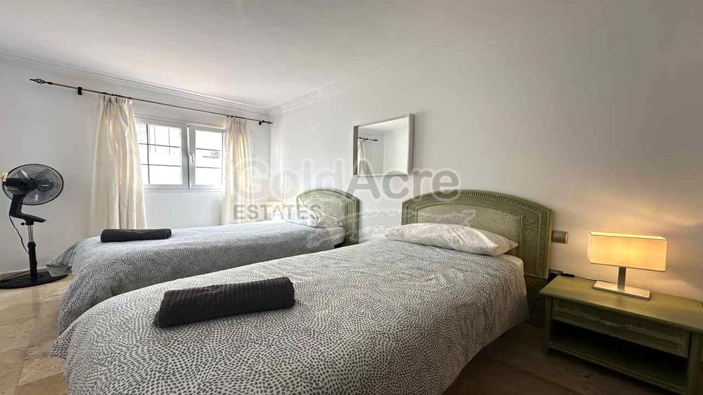 1 bedroom Villa for sale in Corralejo with pool - € 675,000 (Ref: 9124675)