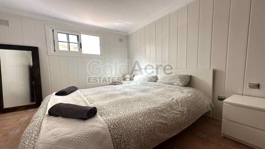 3 Zimmer Villa zu verkaufen in Corralejo mit Pool - 675.000 € (Ref: 9124675)