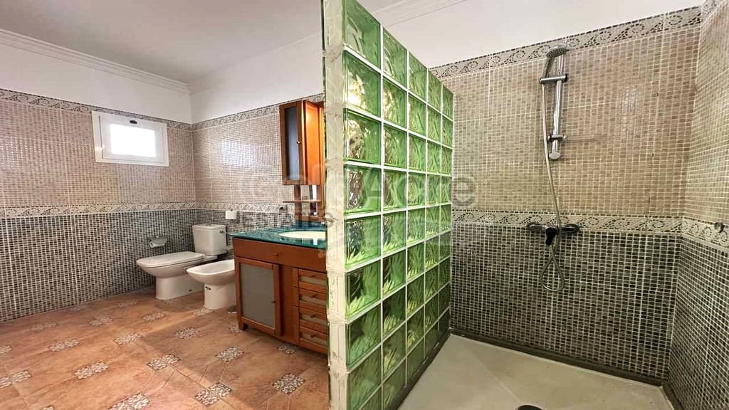 3 Zimmer Villa zu verkaufen in Corralejo mit Pool - 675.000 € (Ref: 9124675)