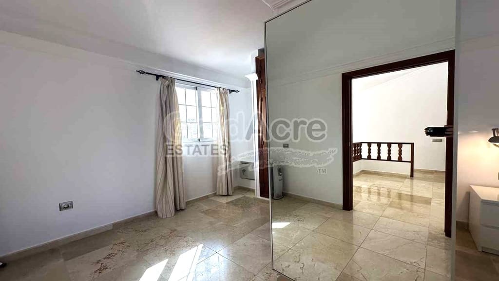 3 bedroom Villa for sale in Corralejo with pool - € 675,000 (Ref: 9124675)