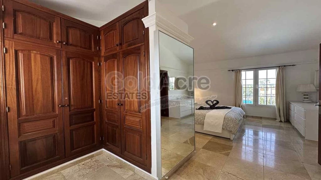 3 bedroom Villa for sale in Corralejo with pool - € 675,000 (Ref: 9124675)