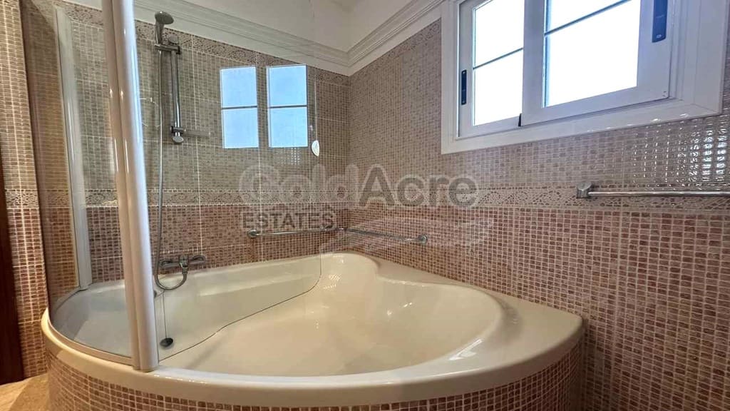 3 bedroom Villa for sale in Corralejo with pool - € 675,000 (Ref: 9124675)
