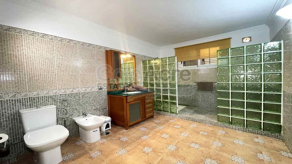 3 bedroom Villa for sale in Corralejo with pool garage - € 675,000 (Ref: 9124675)