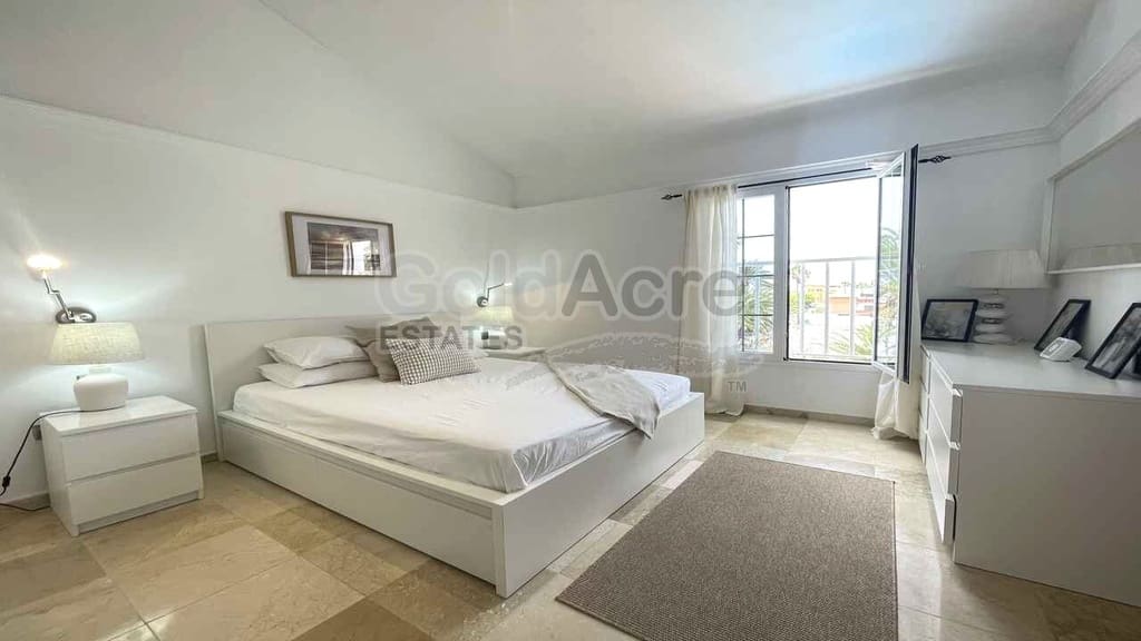 3 bedroom Villa for sale in Corralejo with pool garage - € 675,000 (Ref: 9124675)
