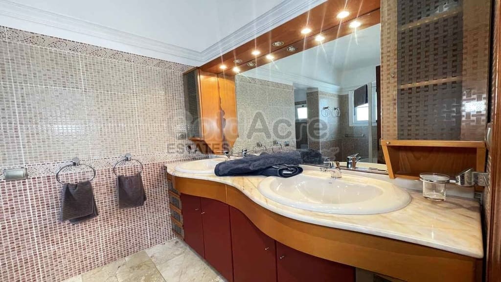 3 bedroom Villa for sale in Corralejo with pool garage - € 675,000 (Ref: 9124675)