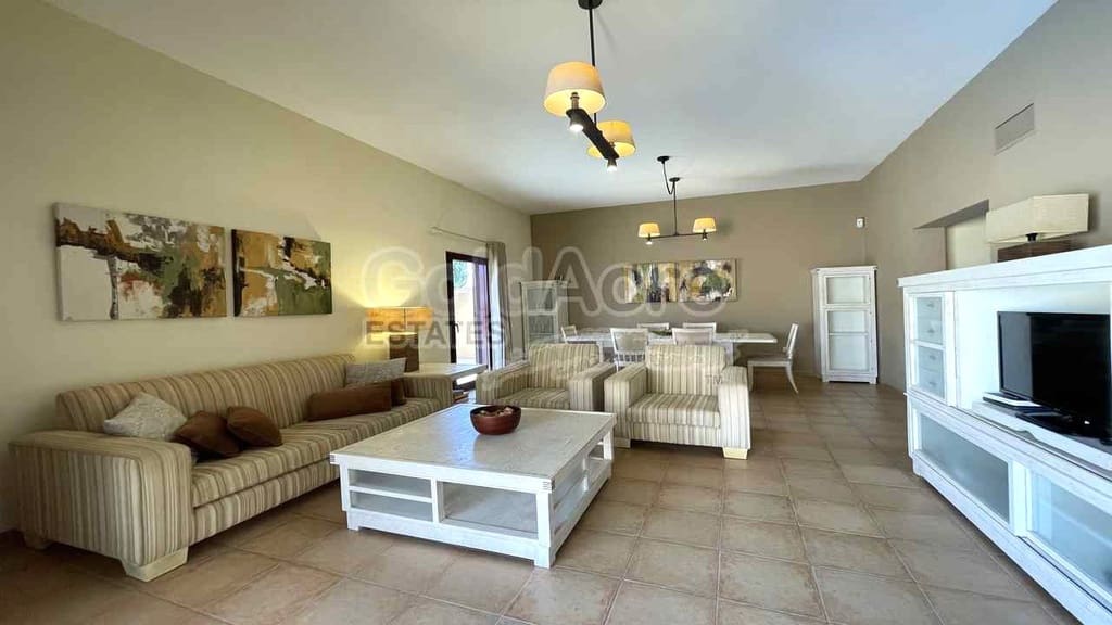 3 bedroom Villa for sale in La Oliva with pool - € 340,000 (Ref: 9129394)