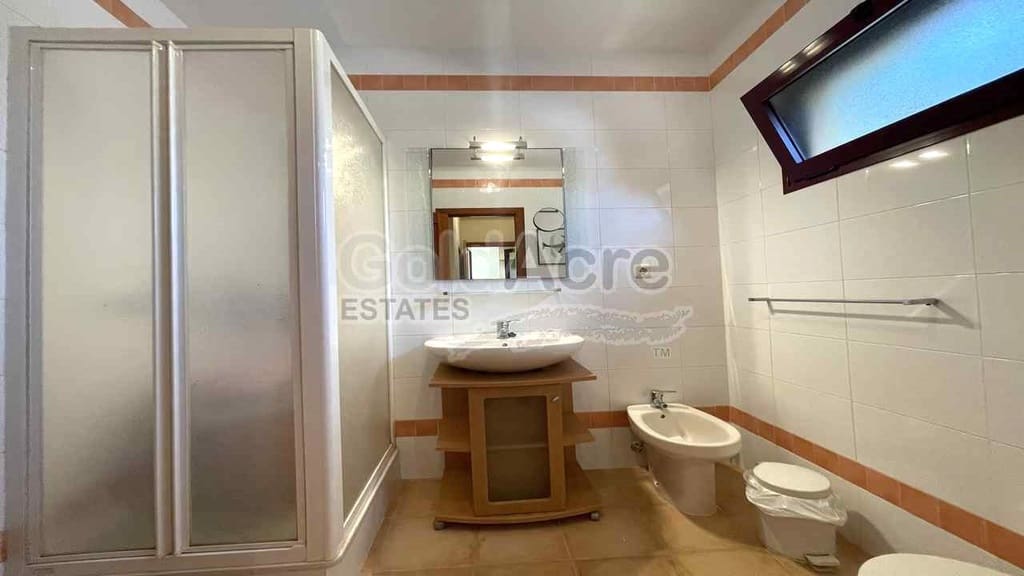 3 bedroom Villa for sale in La Oliva with pool - € 340,000 (Ref: 9129394)