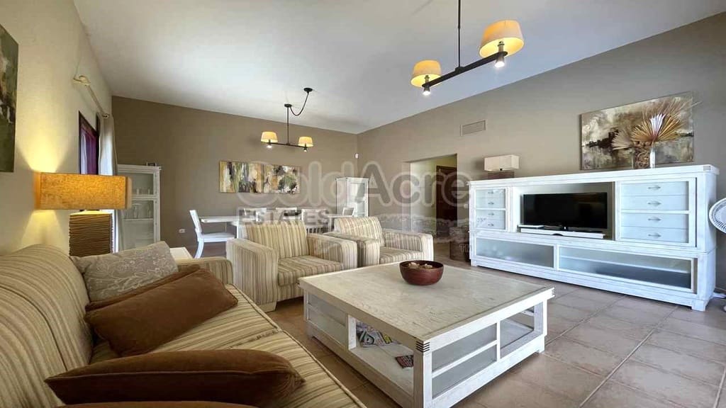 3 bedroom Villa for sale in La Oliva with pool - € 340,000 (Ref: 9129394)