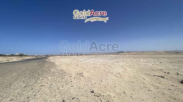Grunde uden byggetilladelser til salg i Lajares, La Oliva - € 65.000 (Ref: 9137459)