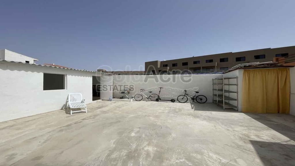 2 bedroom Villa for sale in Caleta de Fuste - € 390,000 (Ref: 9165556)