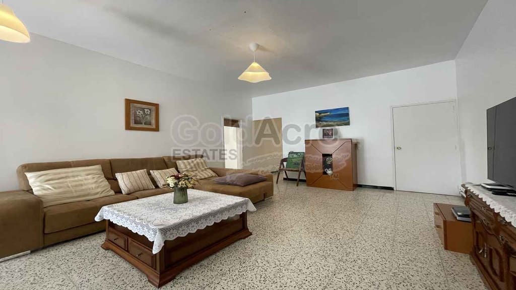 2 bedroom Villa for sale in Caleta de Fuste - € 390,000 (Ref: 9165556)