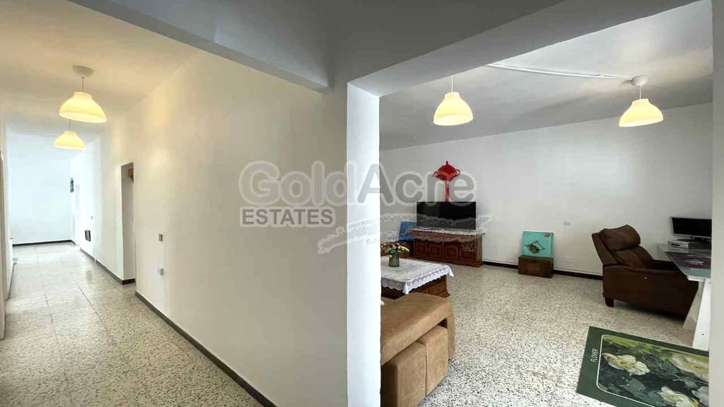 2 bedroom Villa for sale in Caleta de Fuste - € 390,000 (Ref: 9165556)