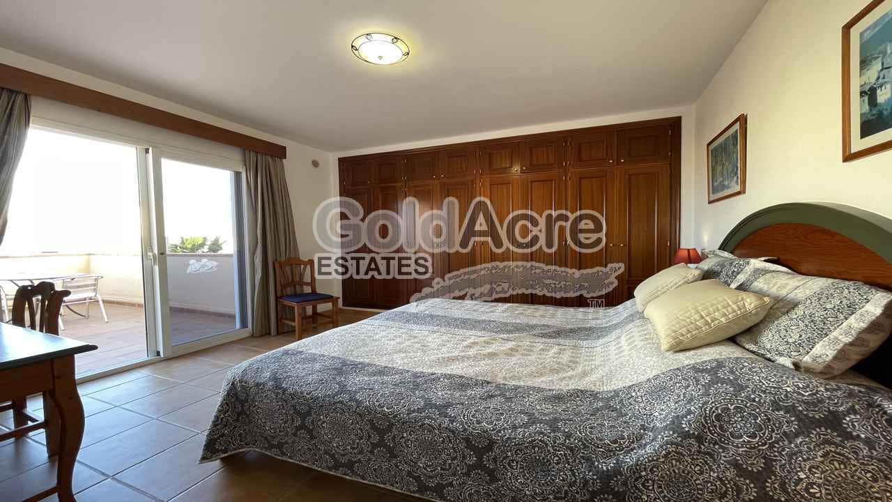 3 sypialnia Willa na sprzedaż w Corralejo z basenem - 515 000 € (Ref: 9181325)