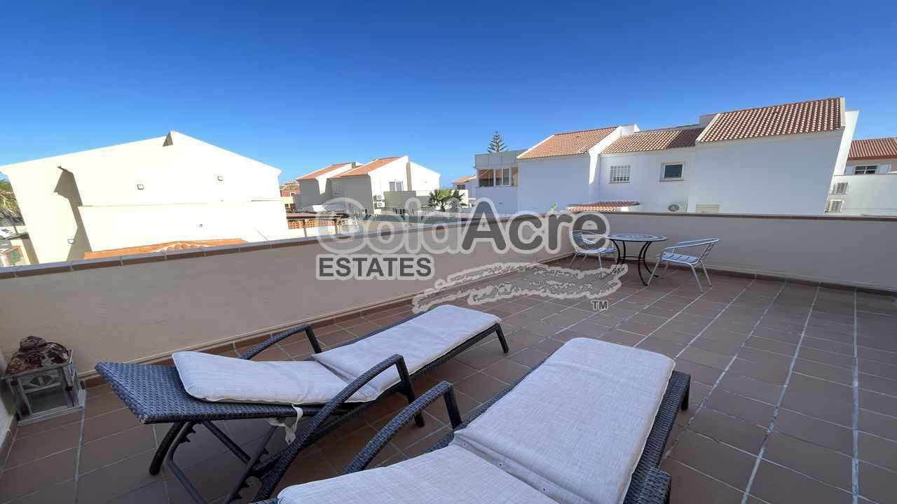 3 sypialnia Willa na sprzedaż w Corralejo z basenem - 515 000 € (Ref: 9181325)