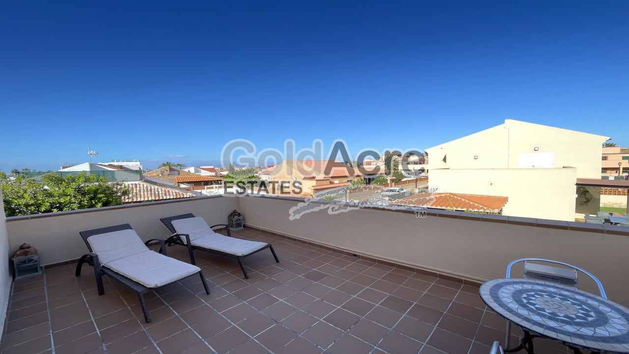 3 quarto Moradia para venda em Corralejo com piscina - 515 000 € (Ref: 9181325)