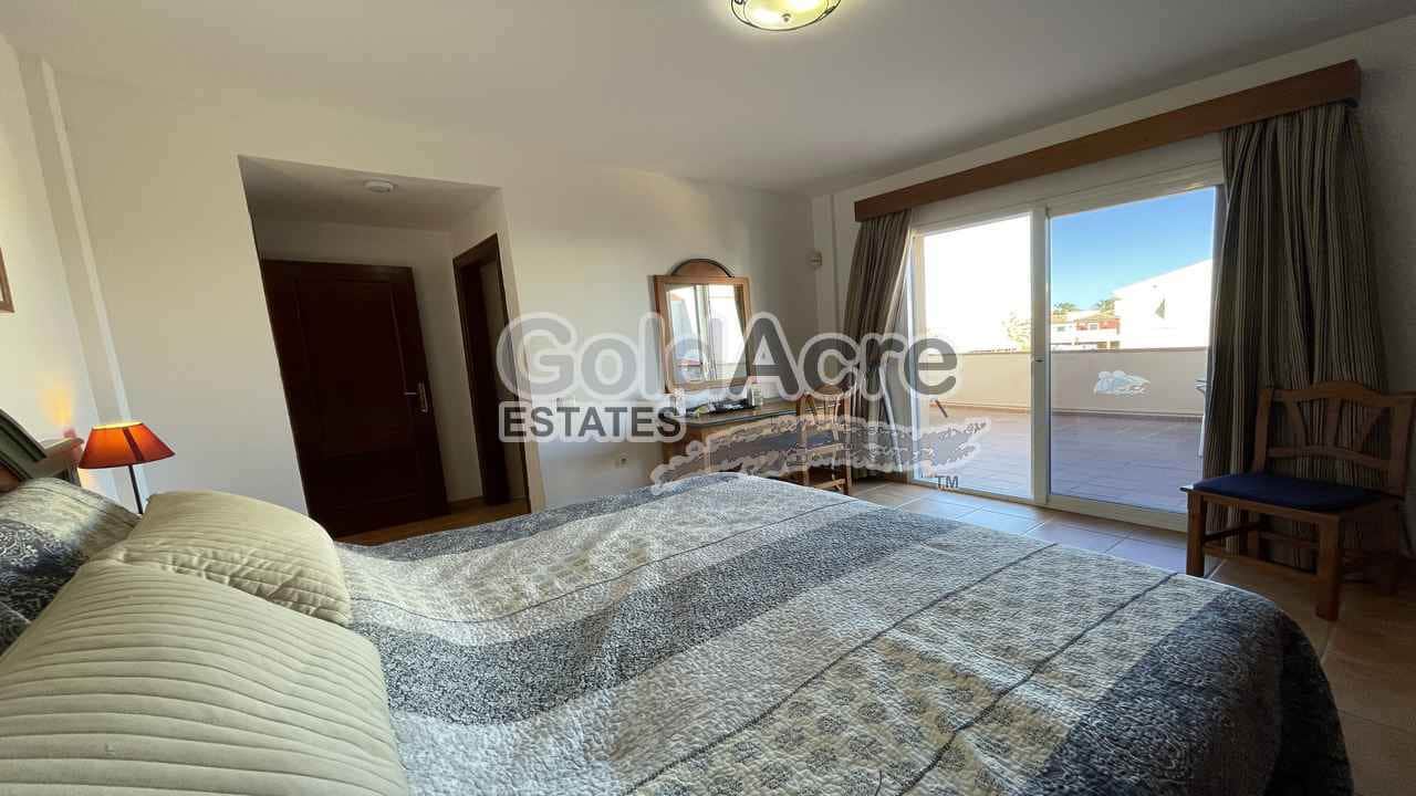 3 quarto Moradia para venda em Corralejo com piscina - 515 000 € (Ref: 9181325)