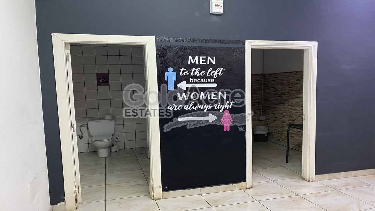 Kommersiell till salu i Corralejo - 385 000 € (Ref: 9184949)