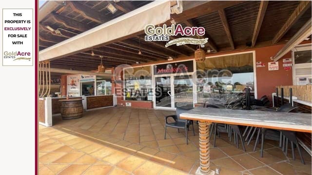 Commercial for sale in Corralejo, La Oliva - € 385,000 (Ref: 9184949)