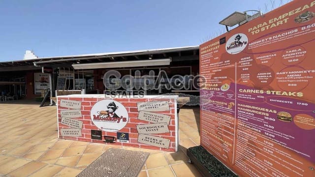 Komercyjne na sprzedaż w Corralejo, La Oliva - 385 000 € (Ref: 9184949)