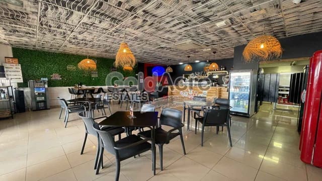 Erhverv til salg i Corralejo, La Oliva - € 385.000 (Ref: 9184949)