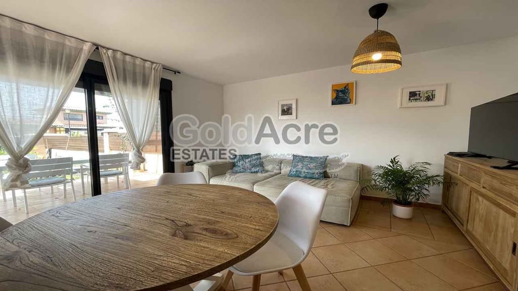 2 slaapkamer Villa te koop in Majanicho met zwembad - € 269.000 (Ref: 9192670)