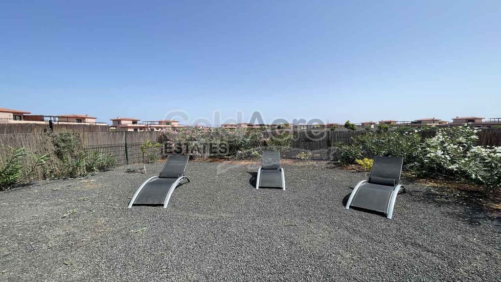 2 slaapkamer Villa te koop in Majanicho met zwembad - € 269.000 (Ref: 9192670)