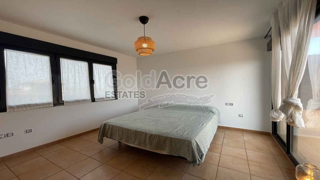 2 slaapkamer Villa te koop in Majanicho met zwembad - € 269.000 (Ref: 9192670)