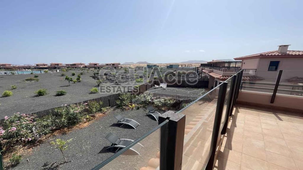 2 slaapkamer Villa te koop in Majanicho met zwembad - € 269.000 (Ref: 9192670)