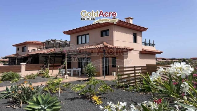 2 soverom Villa til salgs i Majanicho, La Oliva med svømmebasseng - € 269 000 (Ref: 9192670)