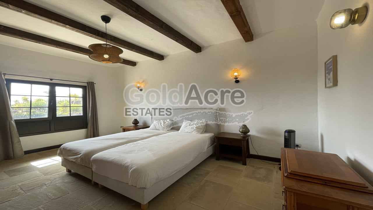 4 bedroom Villa for sale in Villaverde with pool - € 1,295,000 (Ref: 9192671)