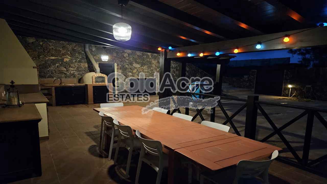 4 soveværelse Villa til salg i Villaverde - € 875.000 (Ref: 9192671)