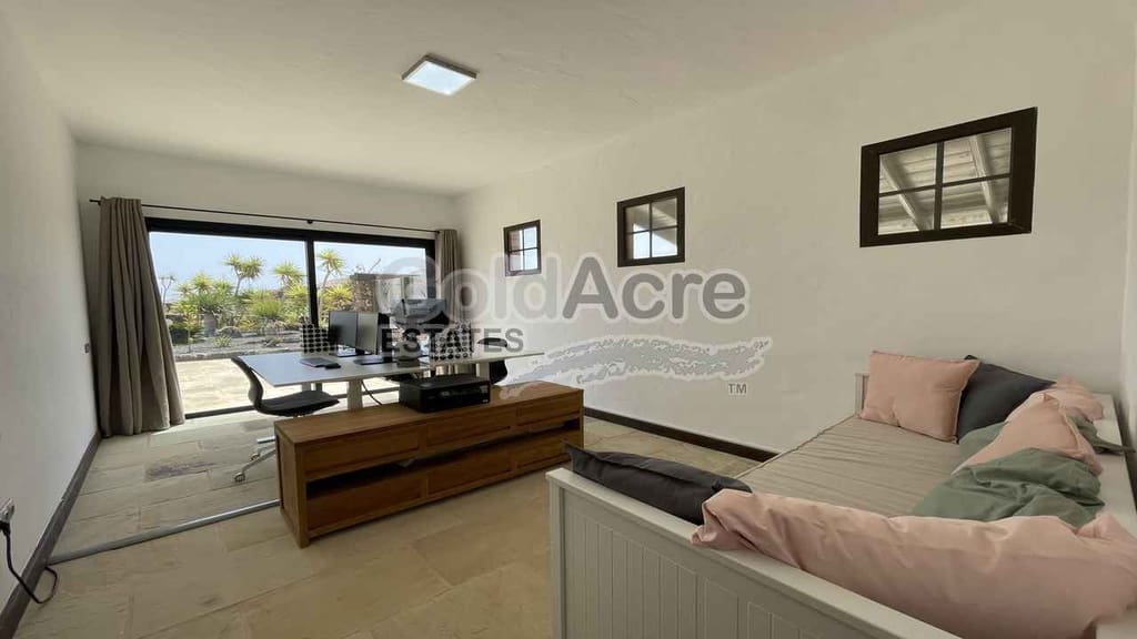 4 Zimmer Villa zu verkaufen in Villaverde mit Pool - 875.000 € (Ref: 9192671)