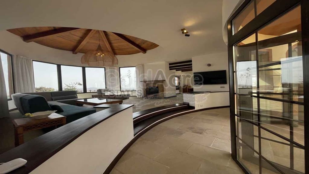 4 bedroom Villa for sale in Villaverde with pool garage - € 925,000 (Ref: 9192671)