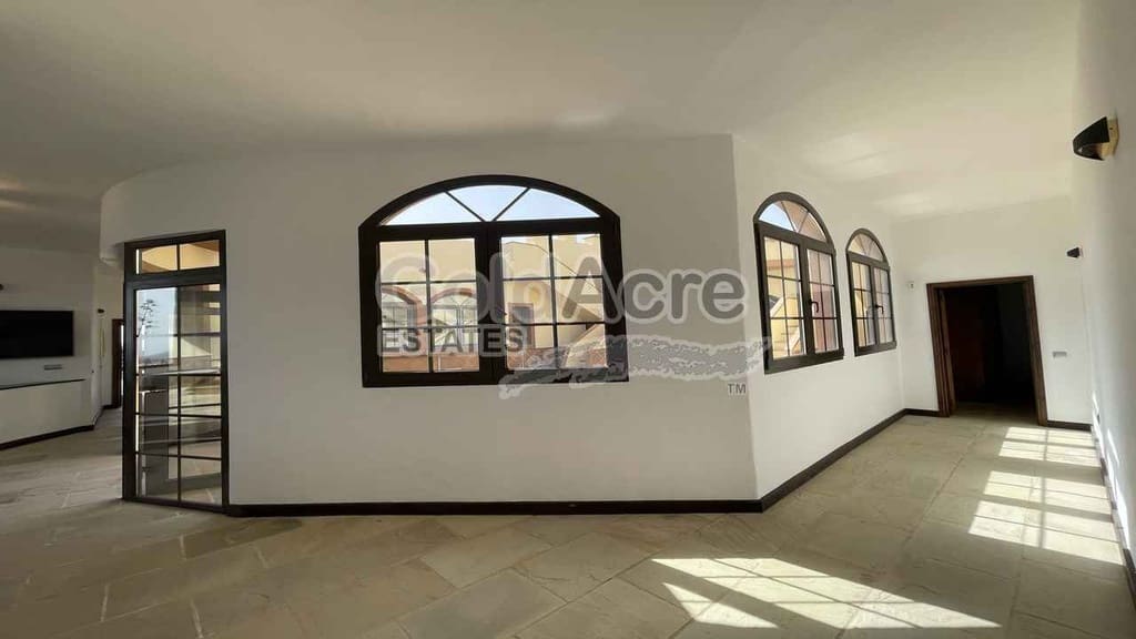 4 bedroom Villa for sale in Villaverde with pool garage - € 925,000 (Ref: 9192671)