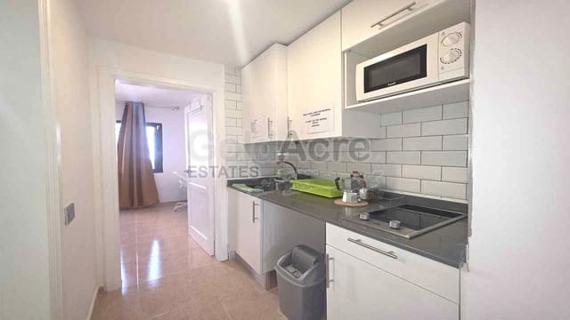 1 quarto Apartamento para venda em Corralejo, La Oliva com piscina - 187 000 € (Ref: 9200891)