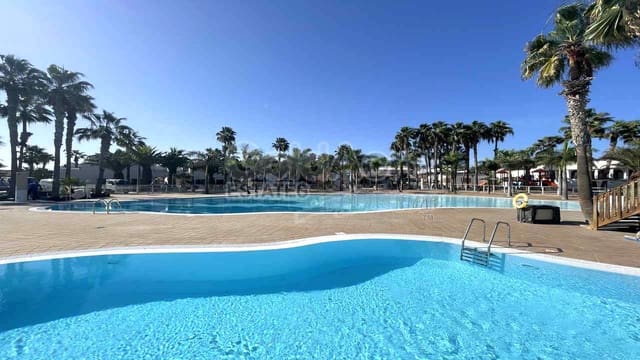 1 quarto Apartamento para venda em Corralejo, La Oliva com piscina - 187 000 € (Ref: 9200891)