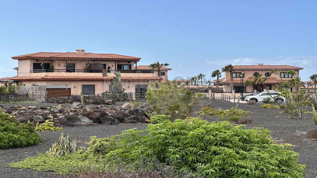 3 slaapkamer Villa te koop in Majanicho - € 285.000 (Ref: 9235887)