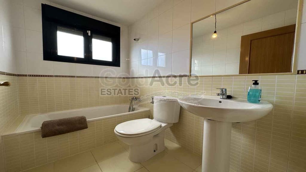 3 soverom Villa til salgs i Majanicho med svømmebasseng - € 260 000 (Ref: 9235887)