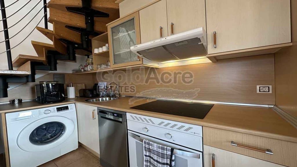 Chalet de 3 habitaciones en Majanicho en venta con piscina - 260.000 € (Ref: 9235887)