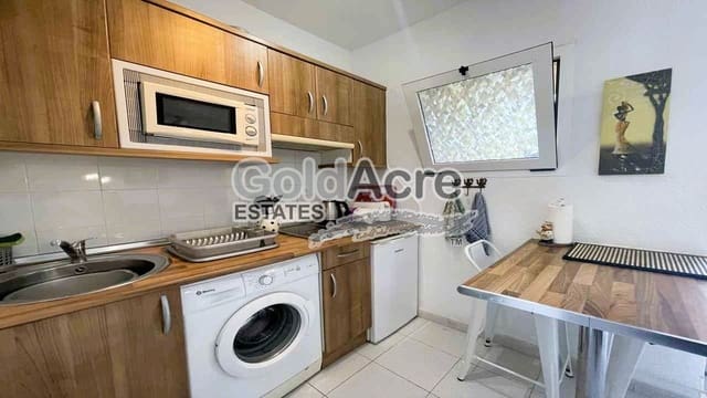 1 soverom Leilighet til salgs i Corralejo, La Oliva med svømmebasseng - € 175 000 (Ref: 9239511)